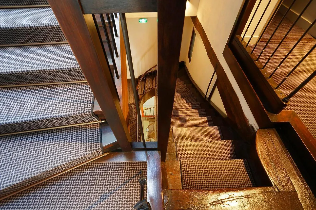 Hotel Le Griffon D'Or Bourg-en-Bresse 3*,  France